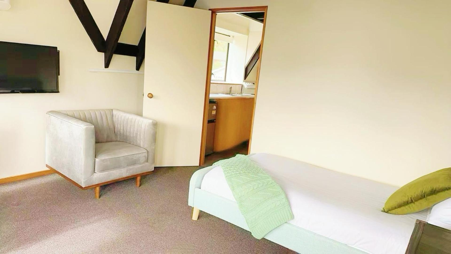 Castles Motel Nelson Chambre photo