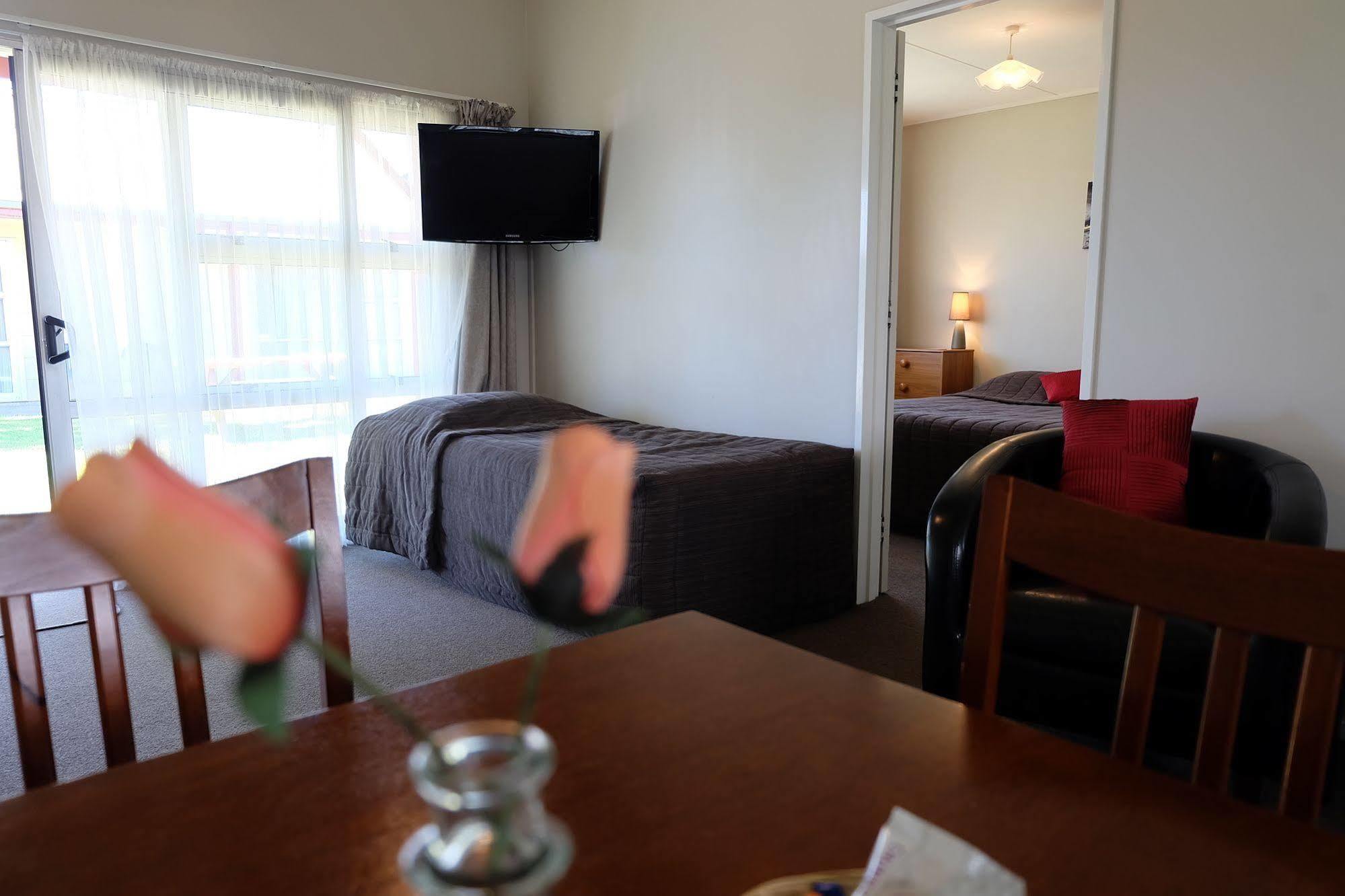 Castles Motel Nelson Extérieur photo