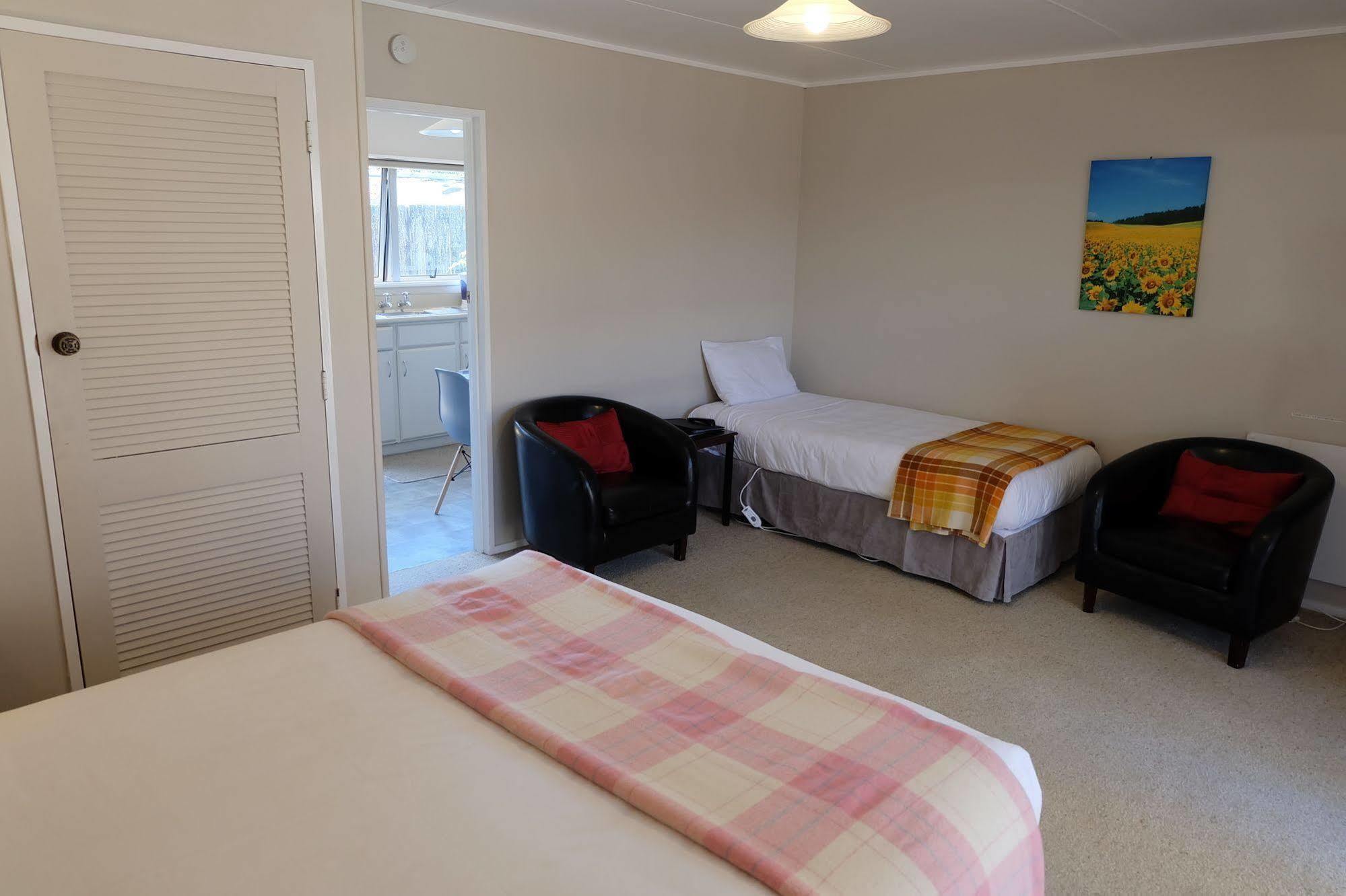Castles Motel Nelson Extérieur photo