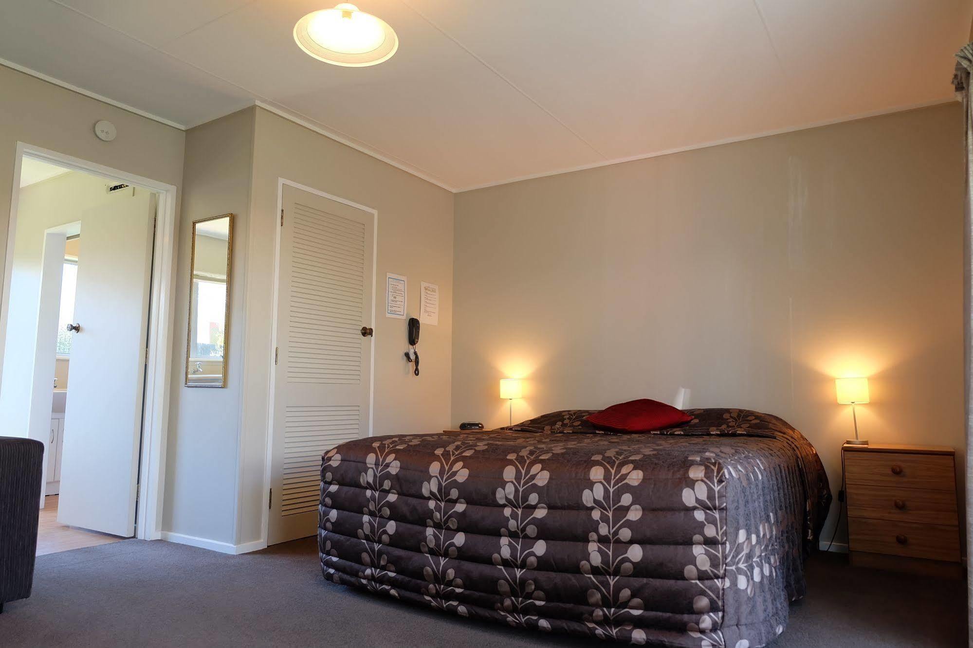 Castles Motel Nelson Extérieur photo